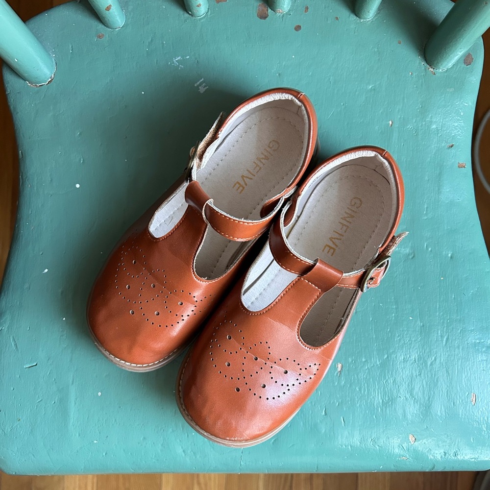 Girls T-Strap Dress Shoes